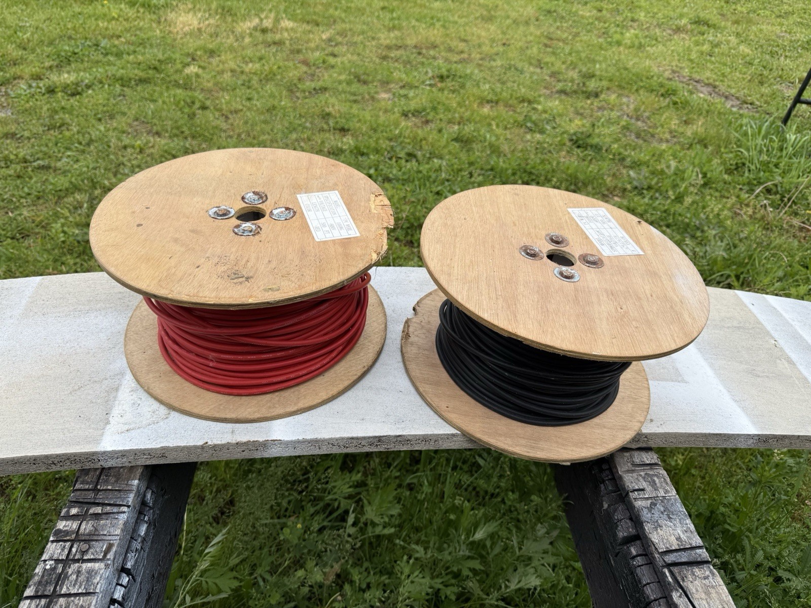 Lot of PV Wire 10AWG 600V, 1700’ of 103 strand Copper Direct bury, Solar PV Wire