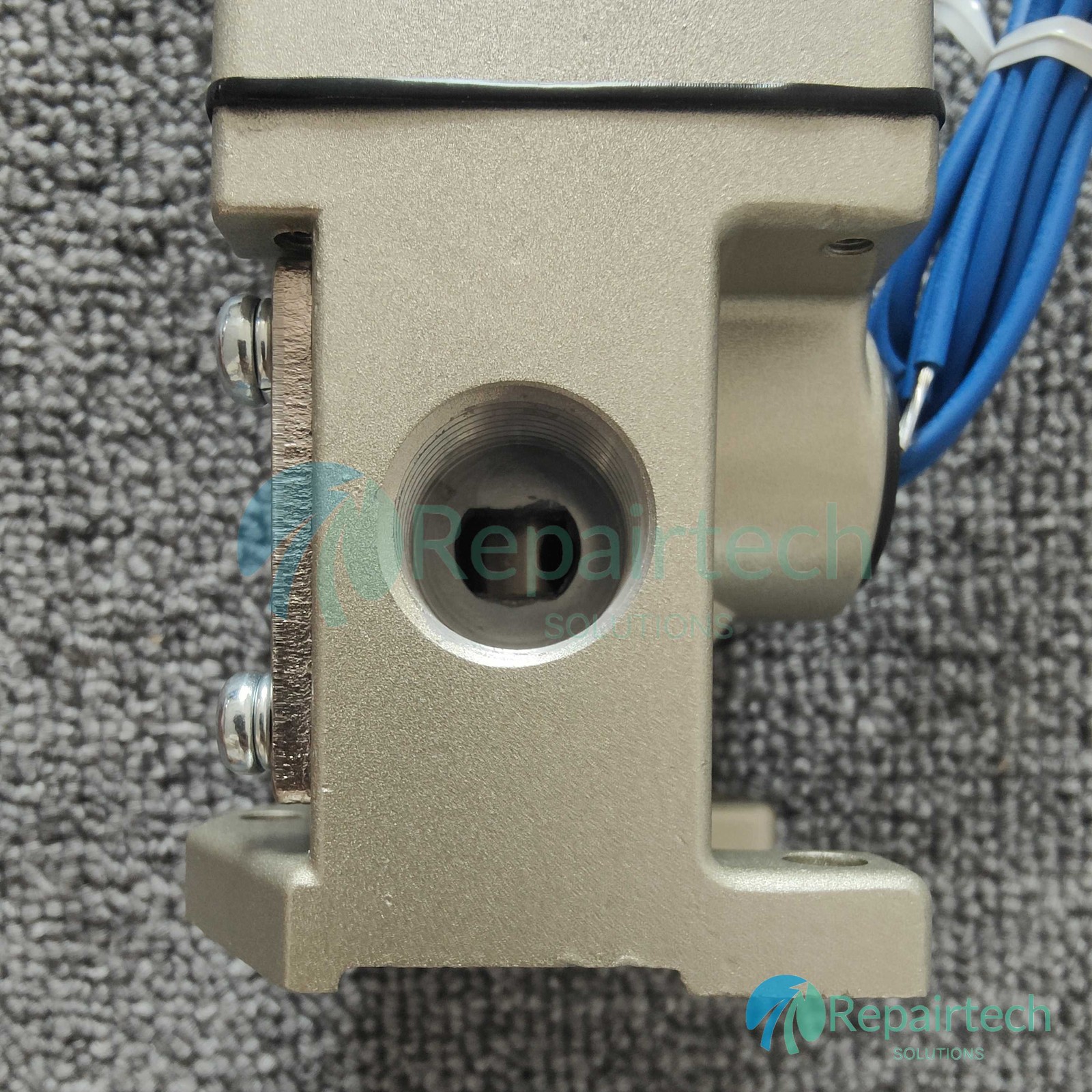 Brand 1Pcs VS3135-043 Fit SMC solenoid valve AC110V 50/60Hz,AC100-110V 50Hz