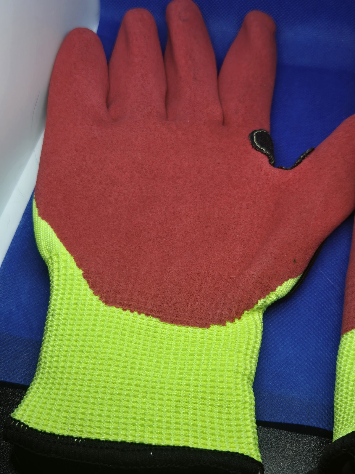 Cordova OGRE CR ICE Work Gloves XL 7738 Impact Cut Resistant ANSI A5 Thermal Red