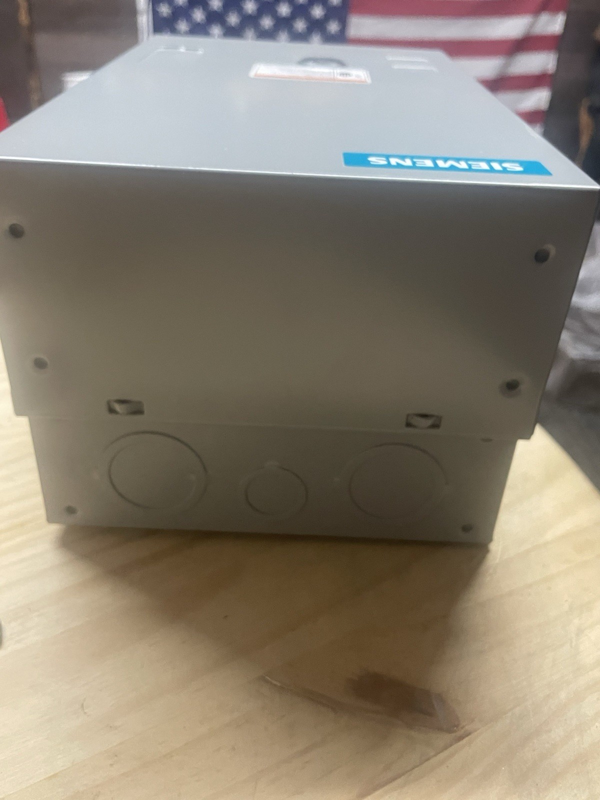 Siemens LCE01C200277A Convertible Lighting Contactor 2-NC 30A 277V Stand Alone