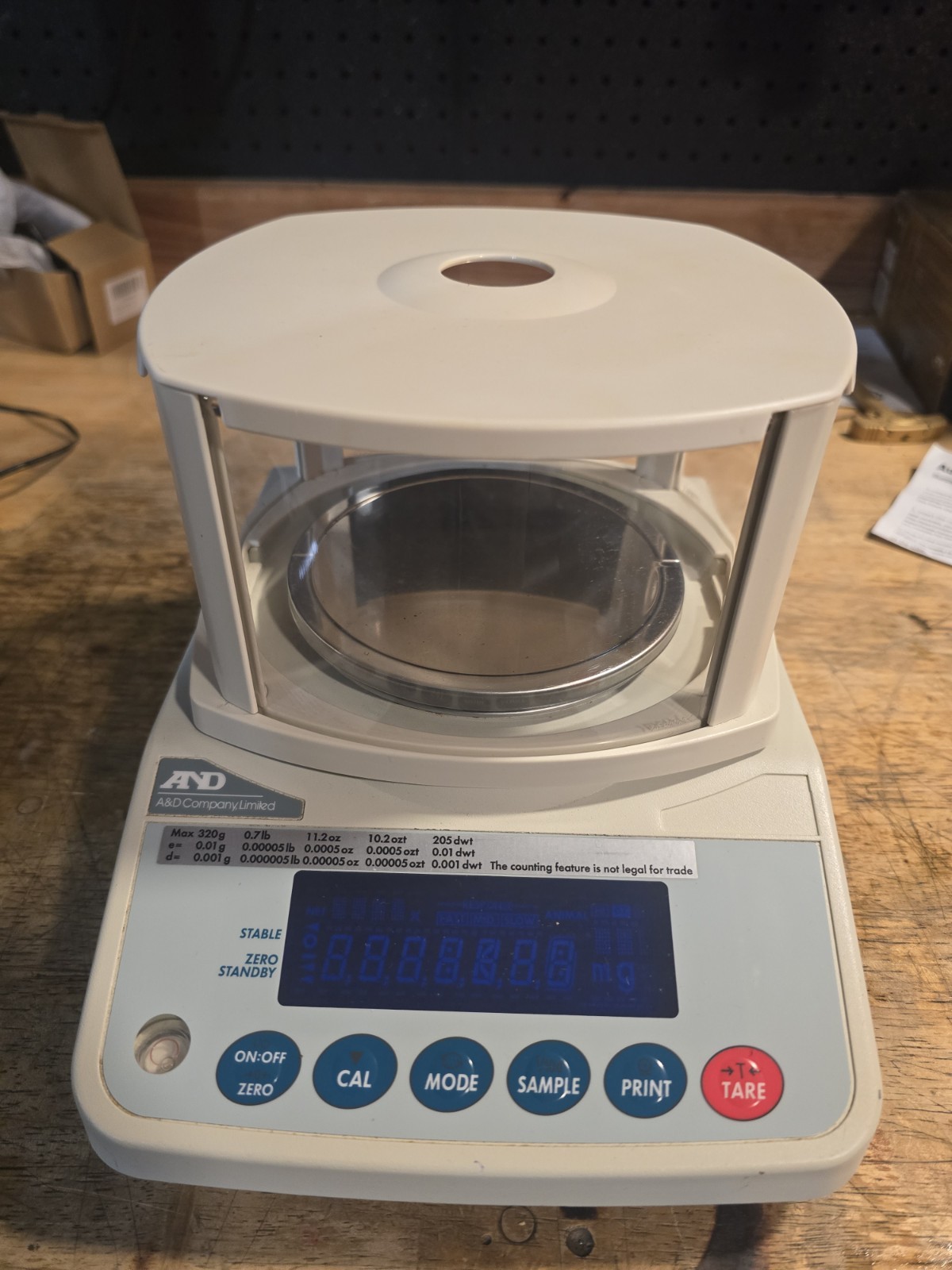 A&D FX-300iN Top Loading Balance Digital Lab Scale for Medical/Bio/Physical