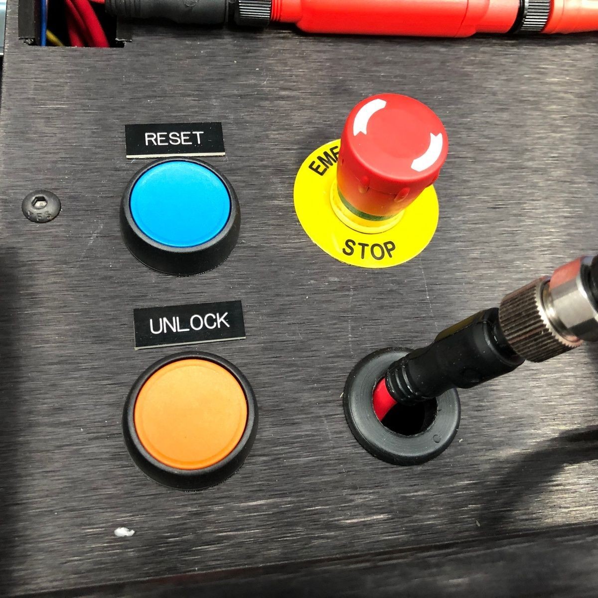 GUARDMASTER GuardLink Automation Safety Relay Demonstration Case (Untested)*