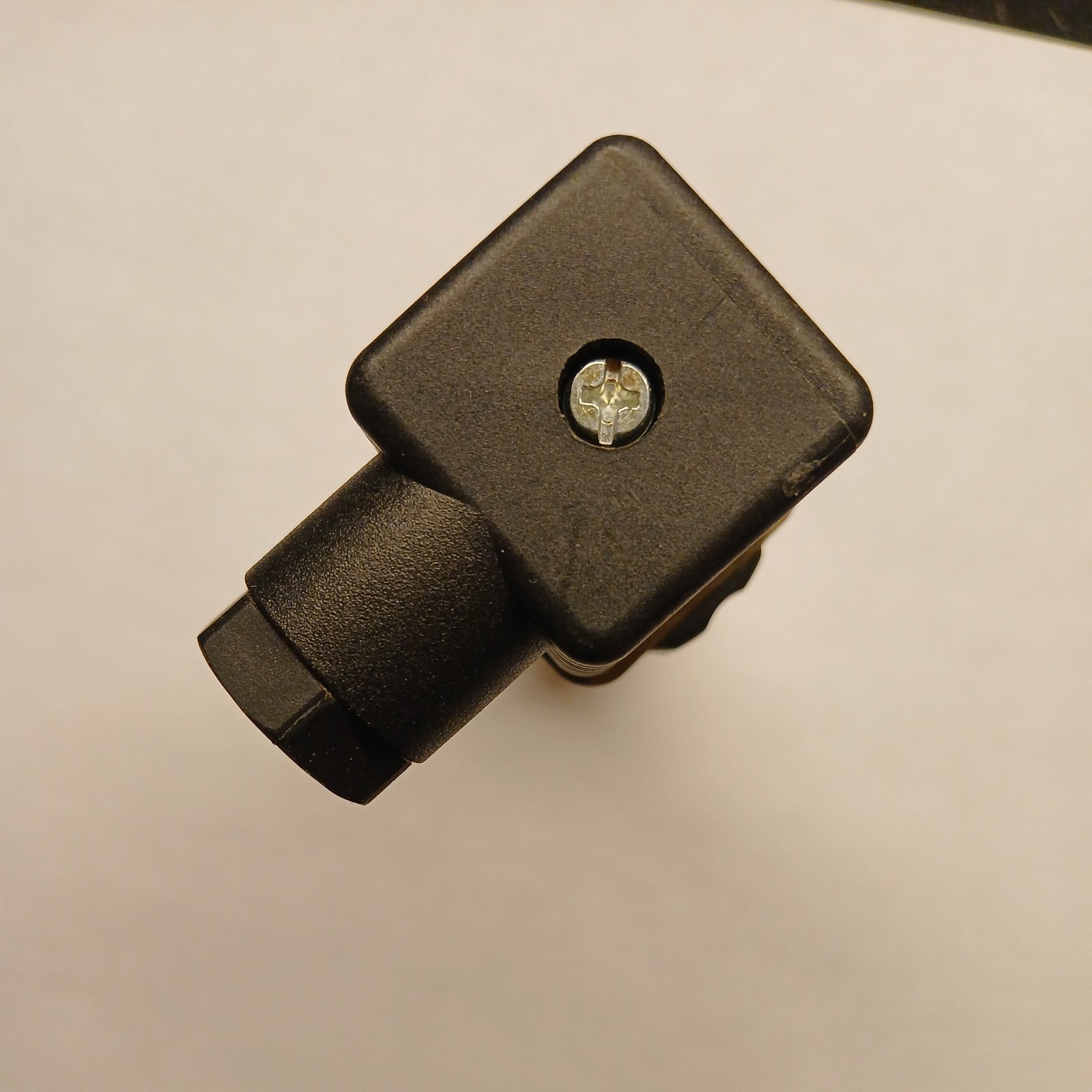 NOSHOK MODEL 625-2000-1-1-2-8 TRANSMITTER – NIB 2000psi #110GFDE0 Pressure Trans