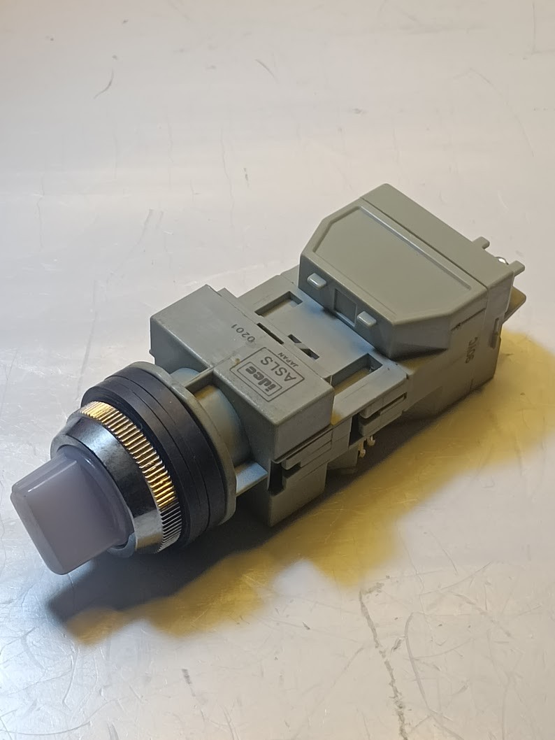 Idec Izumi ASLS 0201 Selector Switch Pri 240V Lamp 6.3V 1w M Ui600 Ith10A Japan