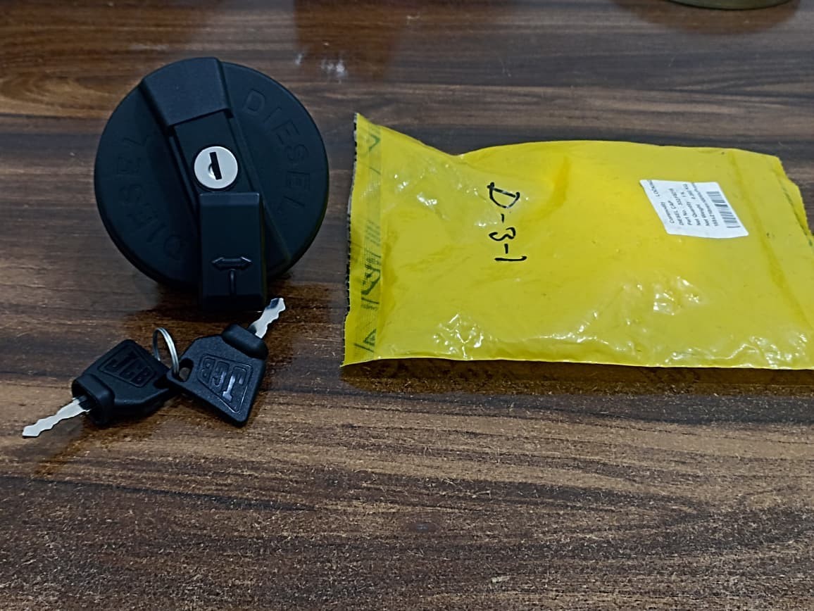 Genuine JCB Diesel Filler Cap with 2 Keys | Part No. 332/F4780 331/11403