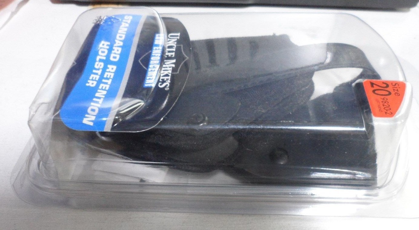 UNCLE MIKE’S LH SIZE 20 STANDARD RETENTION HOLSTER 9820-2 9820