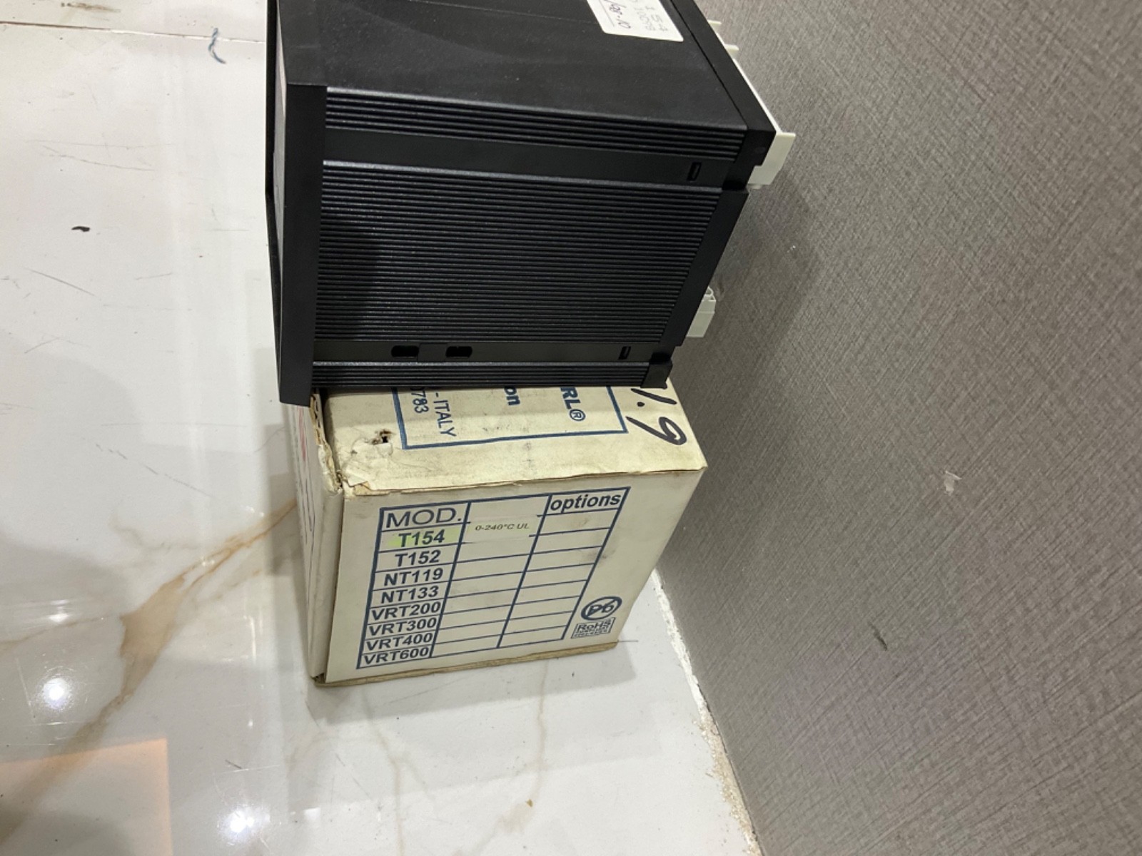 TECSYSTEM T154 TEMPERATURE CONTROLLER
