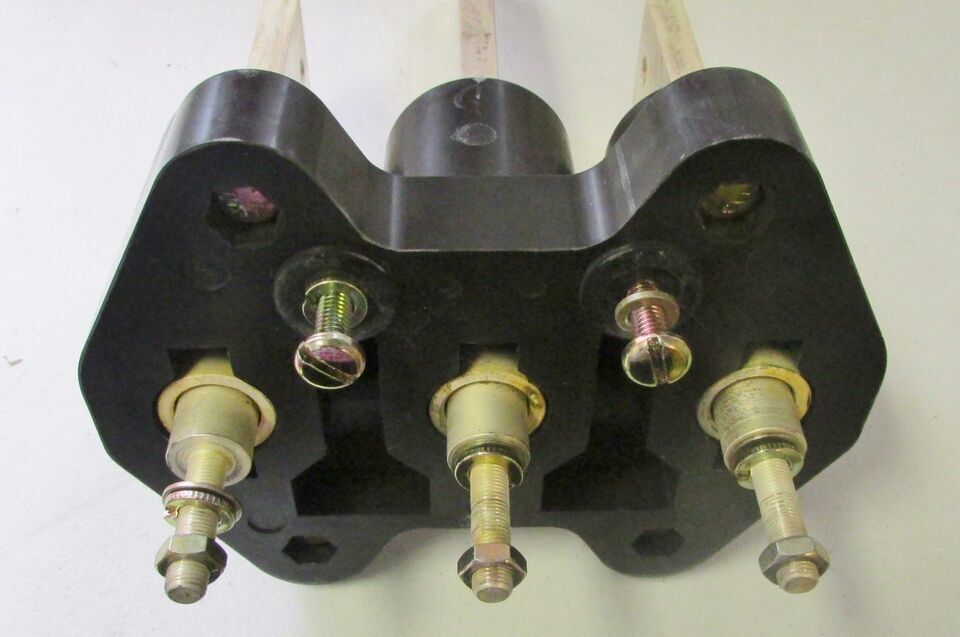 2614D53G06 MC Breaker Support Block Plug-in Mounting Adapter, 3 Pole