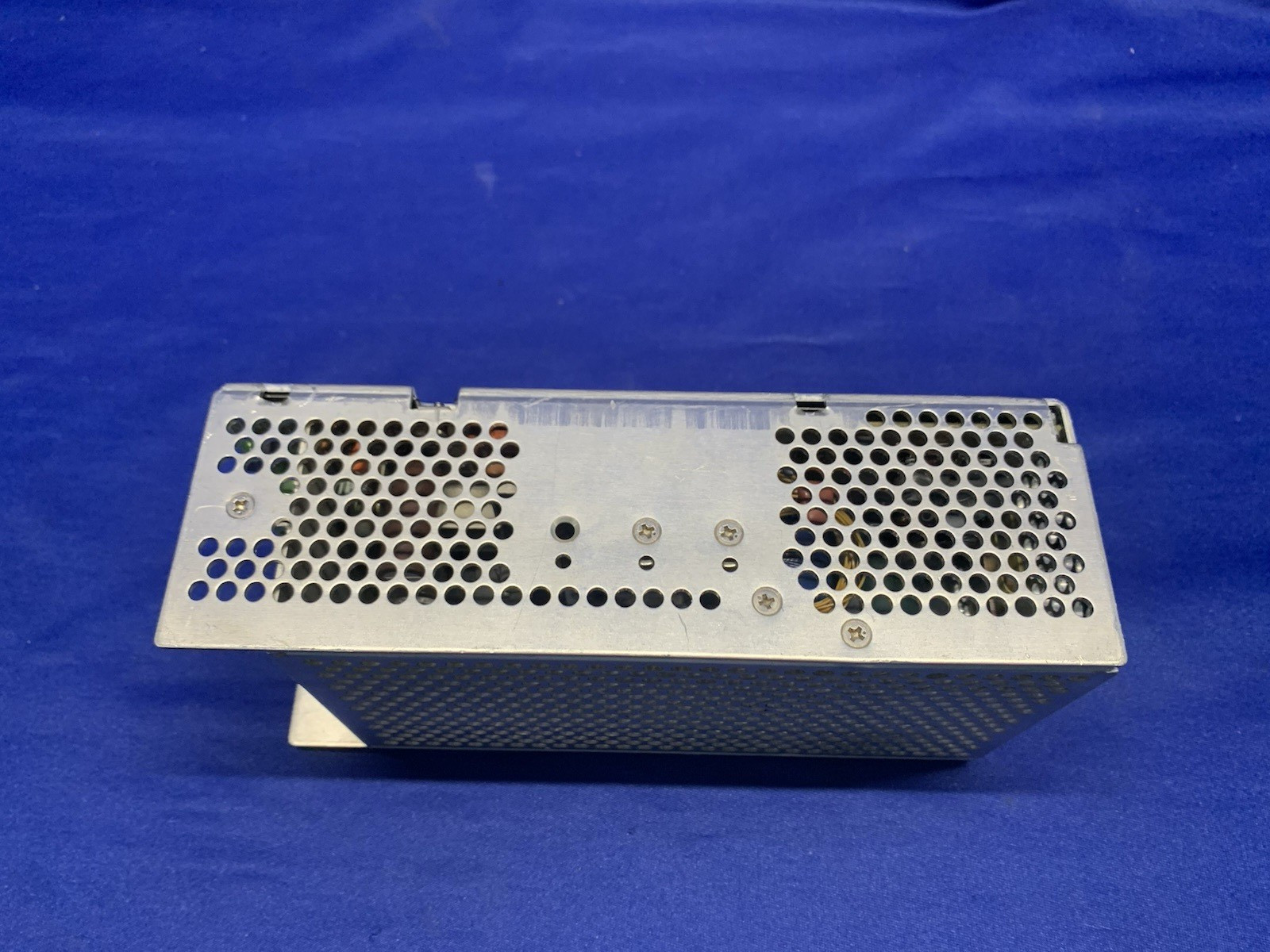 Idec PS3E-F24 PS3E-F-PK511 24V DIN Industrial Power Supply – Untested – Read