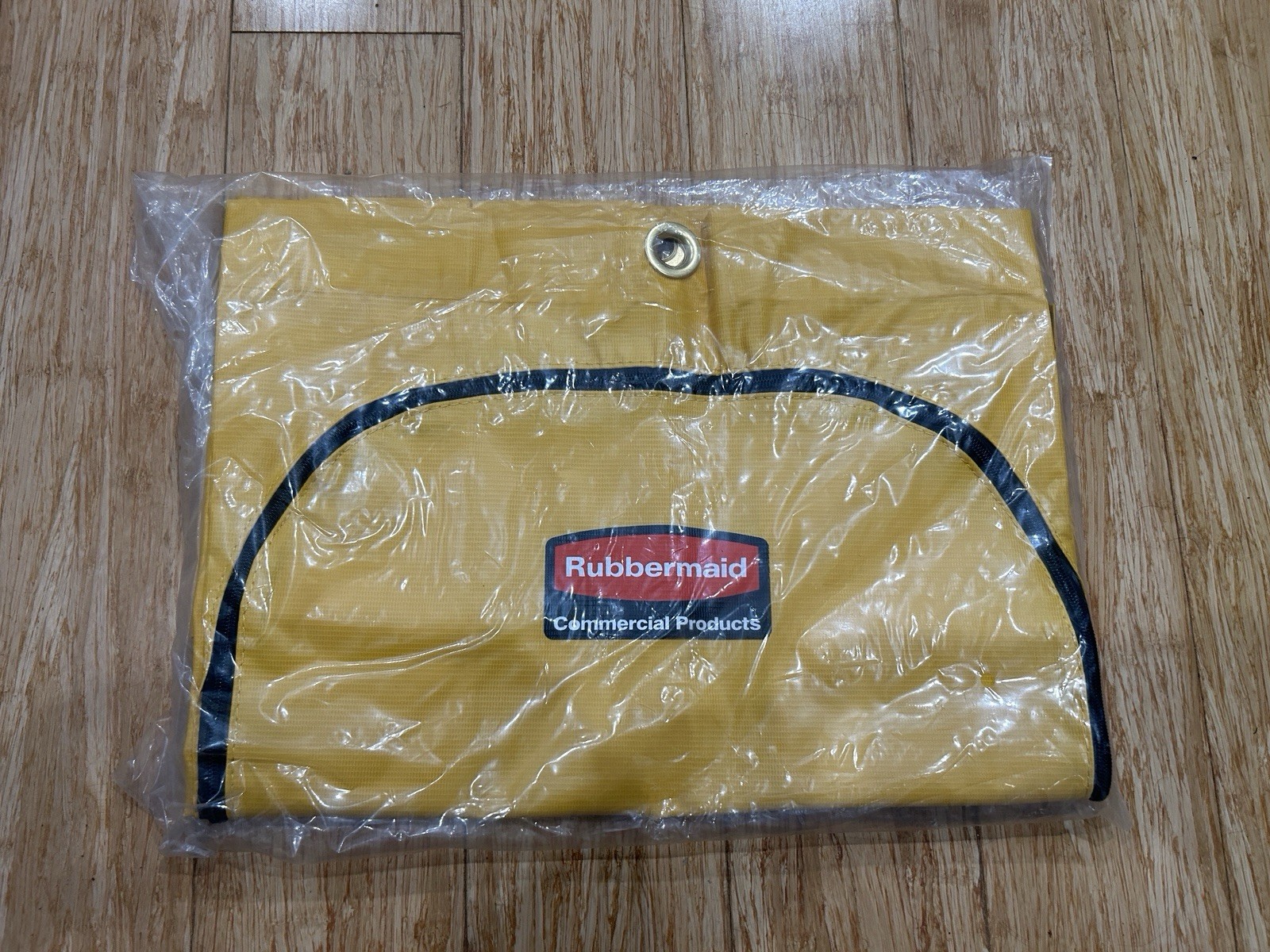 Rubbermaid 1966719 Vinyl Replacement Bag – Yellow Brand New Fast Shipping