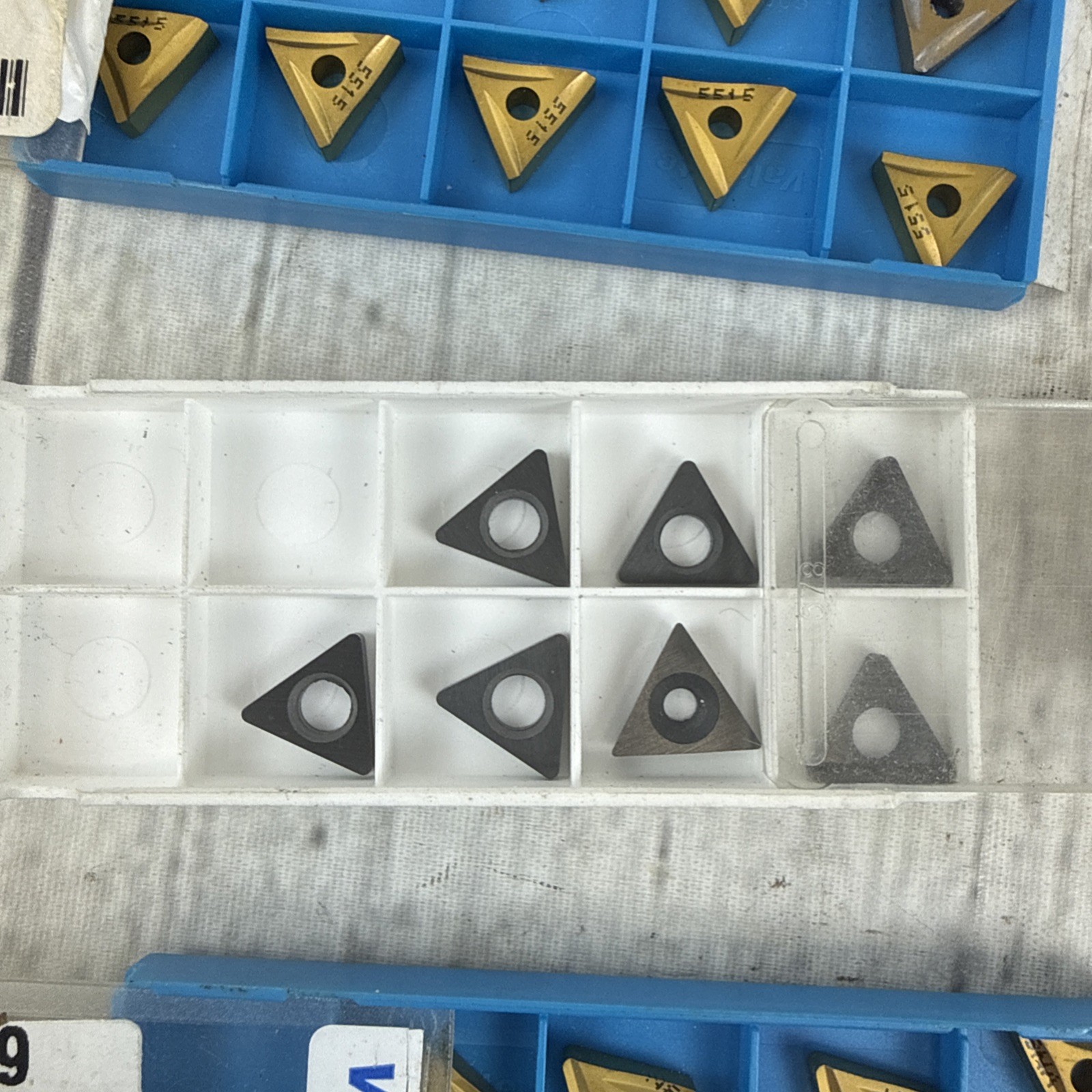 Lot Of 43 Mostly Valenite Carbide Inserts – Various Sizes – See Pics