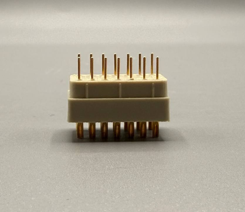 Lot of 18 Texas Instruments 16-Pin DIL IC Sockets 2.54mm THT – New Old Stock