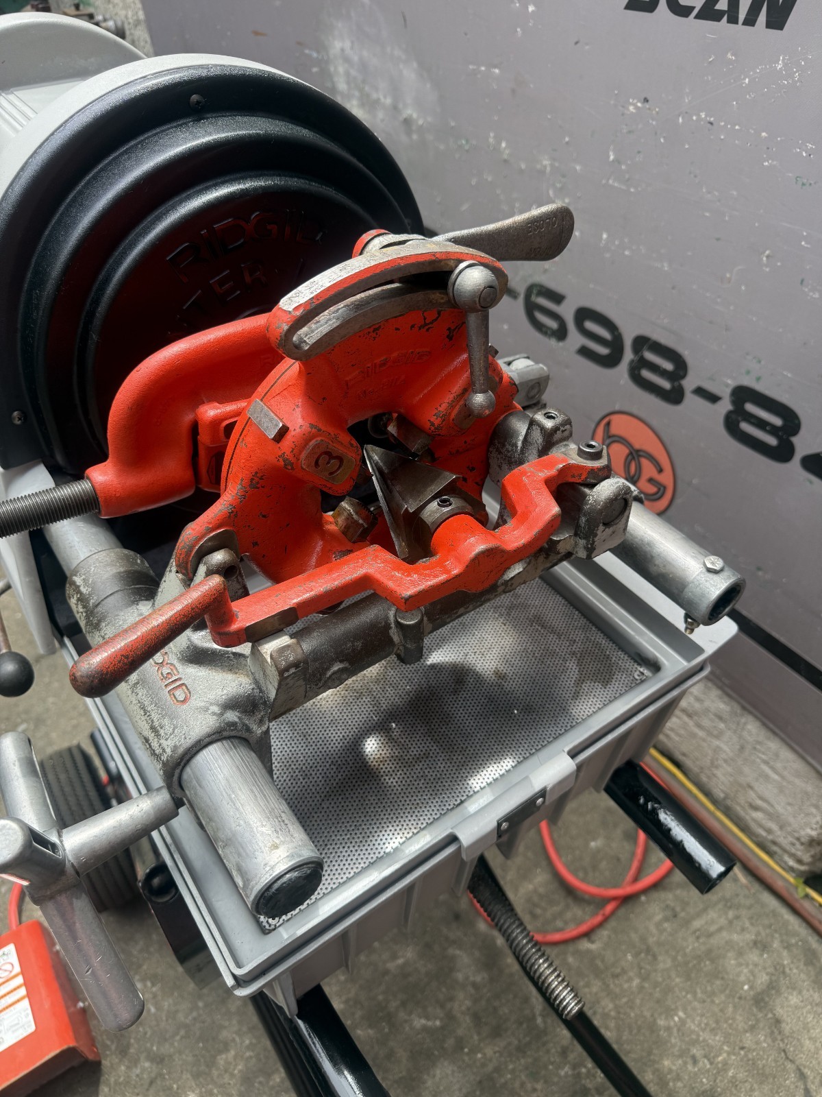 Rigid 1822 Automatic Pipe Threading Machine. 300, 535. Works Great.