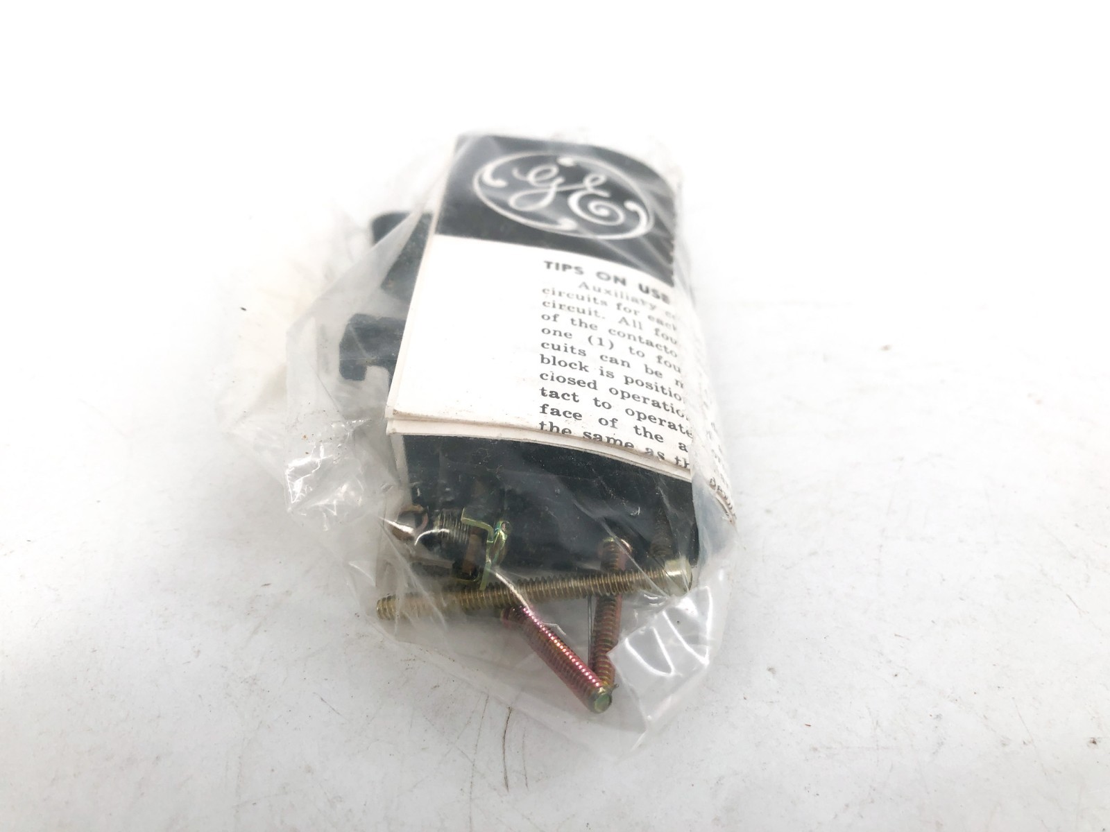 Lot of 2 New GE 105X300P Auxiliary Contacts 600V NEMA Size 3 & 4