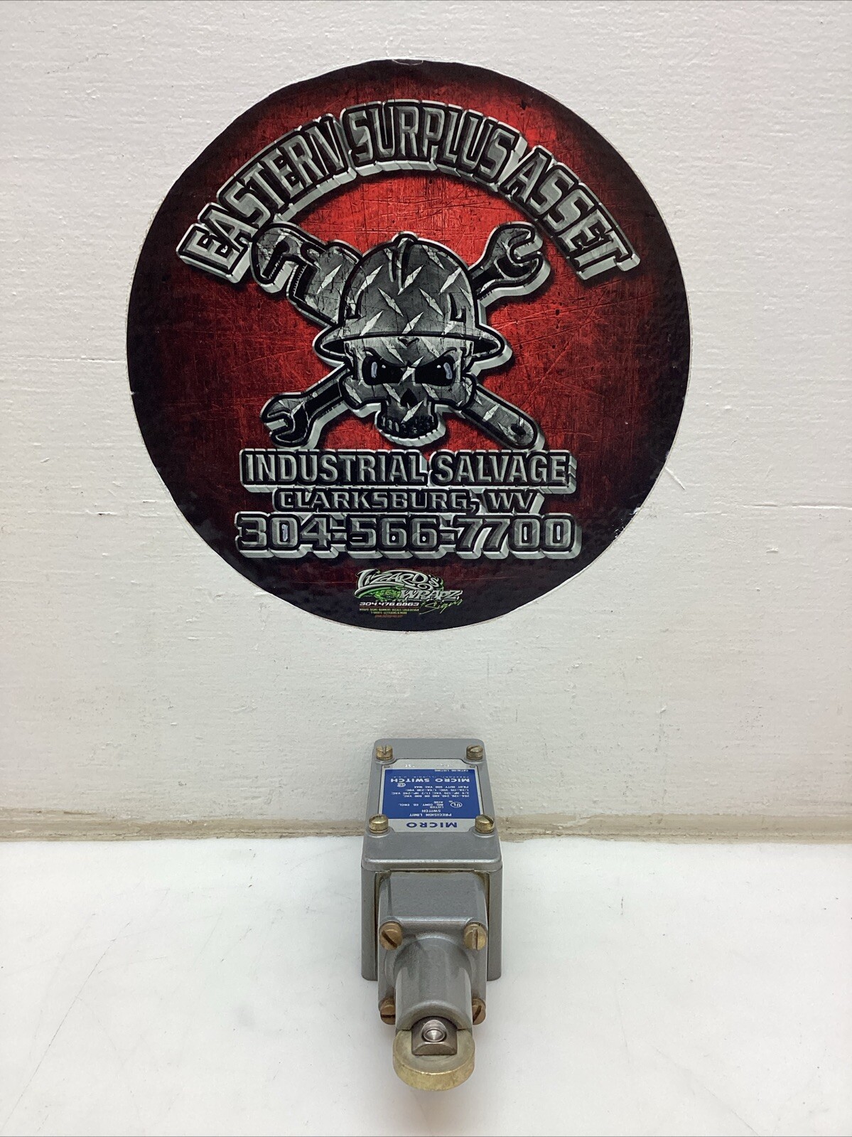 Honeywell Snap Action Limit Switch 5ML1 7251 *NEW NO BOX*