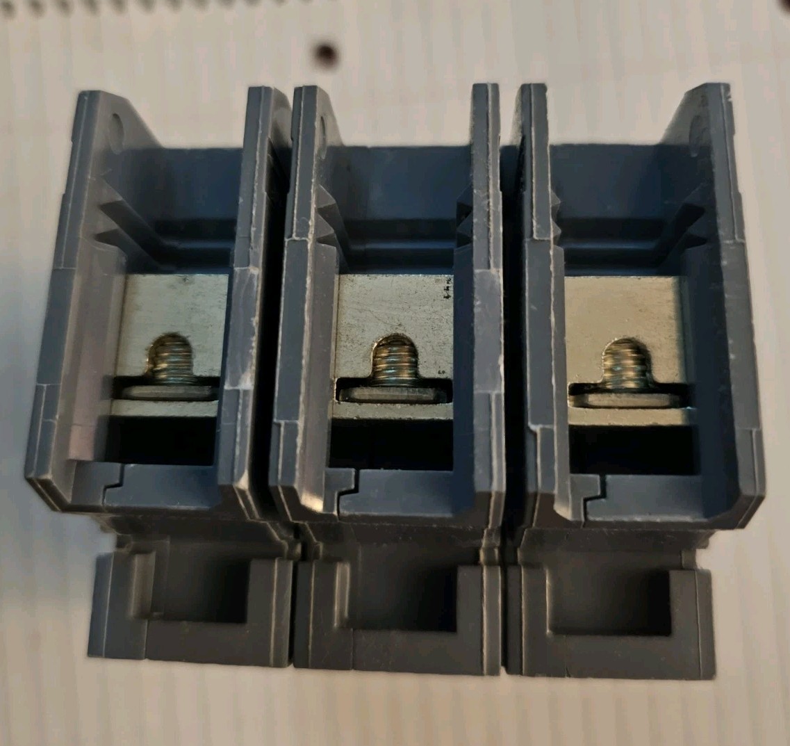 Siemens BQD330 30 Amp 480 VAC 3 Pole Type BQD Bolt On Breaker NO BOX