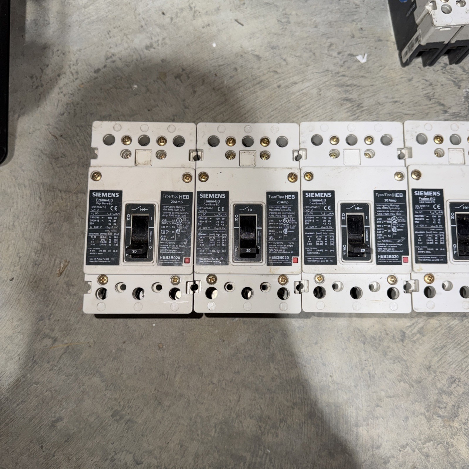 SIEMENS HEB3B020 3 POLE 20 AMP 480 VOLT FRAME EG CIRCUIT BREAKER