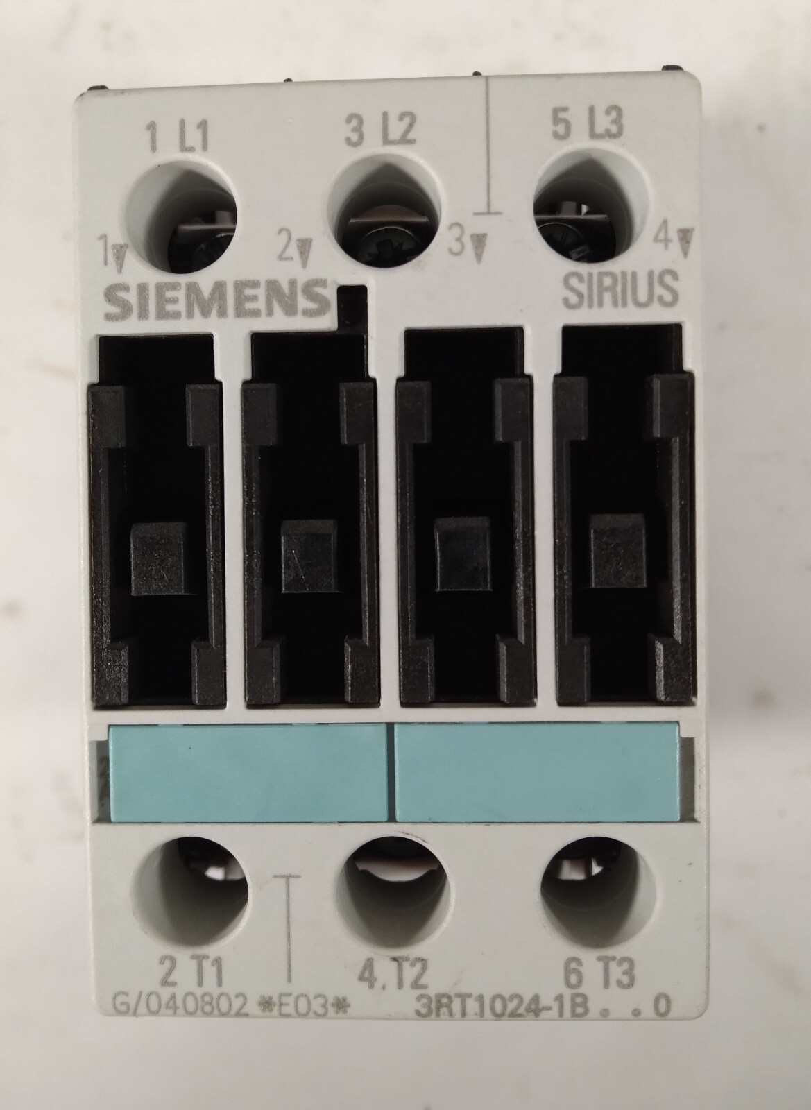 1 USED SIEMENS SIRIUS 3RT1024-1B CONTACTOR ***MAKE OFFER***