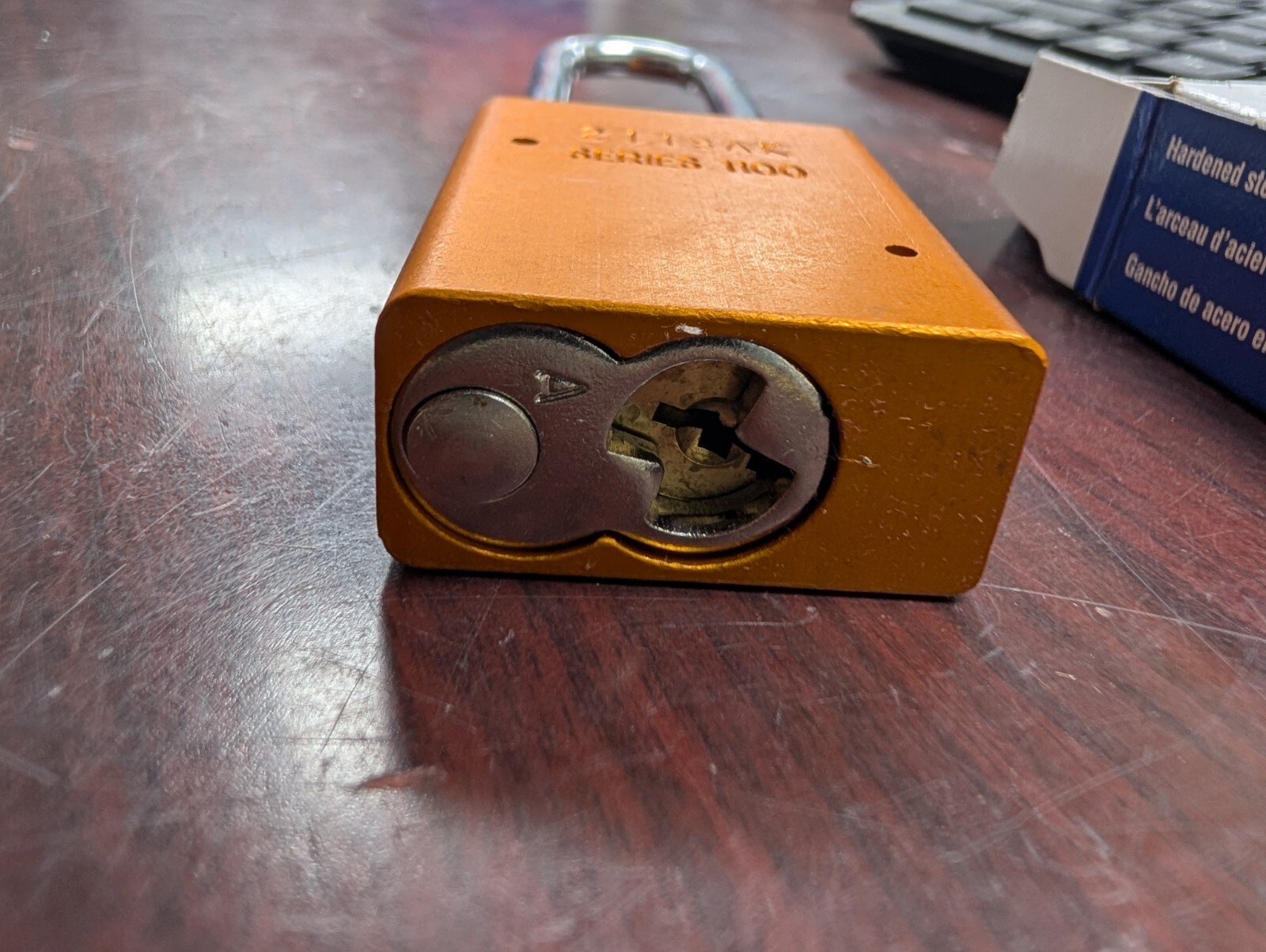 🤪 LOT OF 6 NEW AMERICAN LOCK HEAVY DUTY LOCKOUT PADLOCK A1107KA0RJLZ1