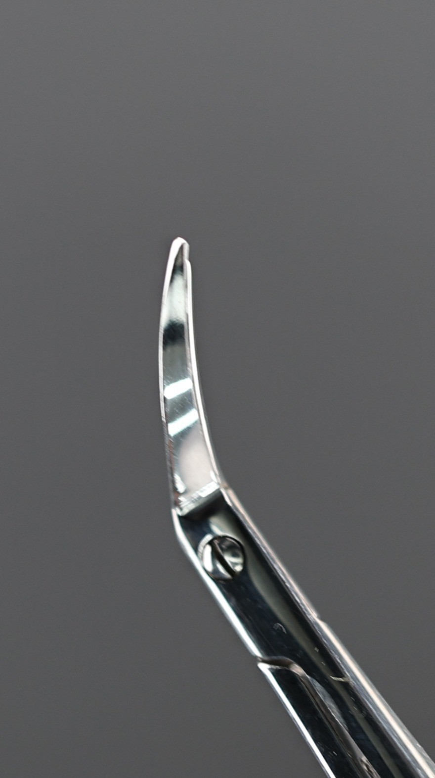 Storz E3301 Castroviejo Corneal Section Scissors, 18mm Left, 110mm (4.3″)