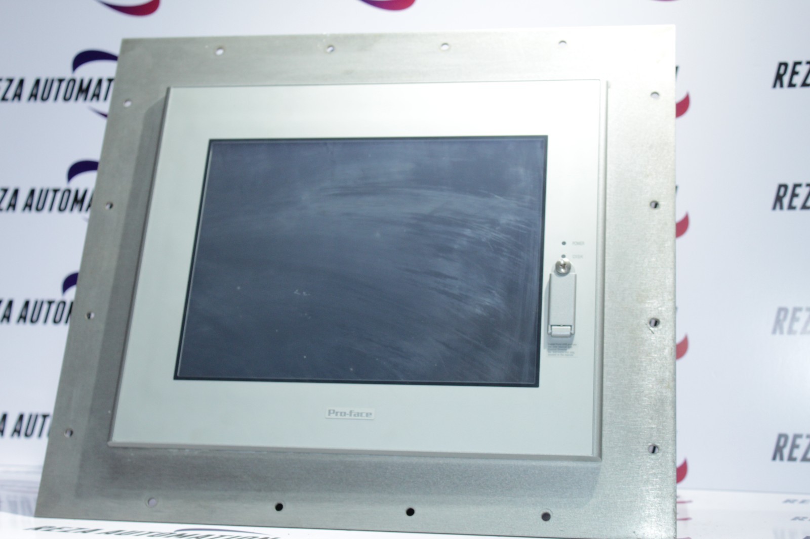 Pro-face 3582302-01 Industrial Pc Ac100-240V 50/60Hz APL3000-BA-2CD2G-2P