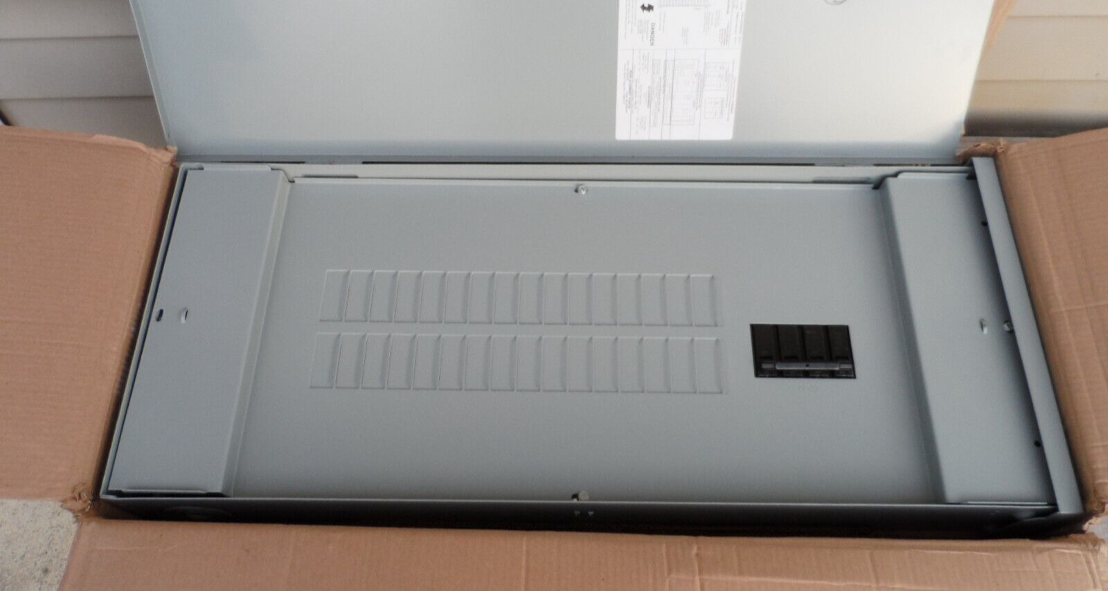 GE 200 Amp 32-Space 64-Circuit Main Breaker Outdoor Load Center Contractor Kit