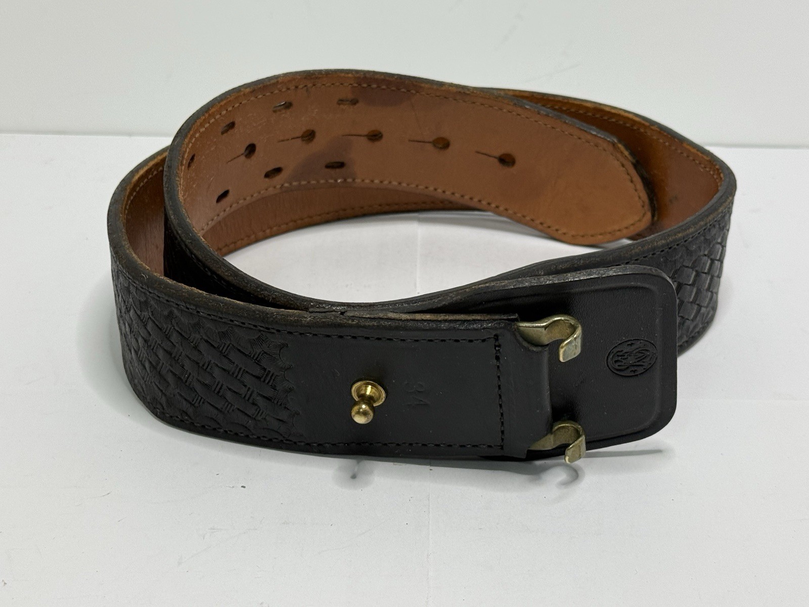 Vintage Smith & Wesson Black Leather Basketweave Duty Belt Size 34 / 42″ Inches