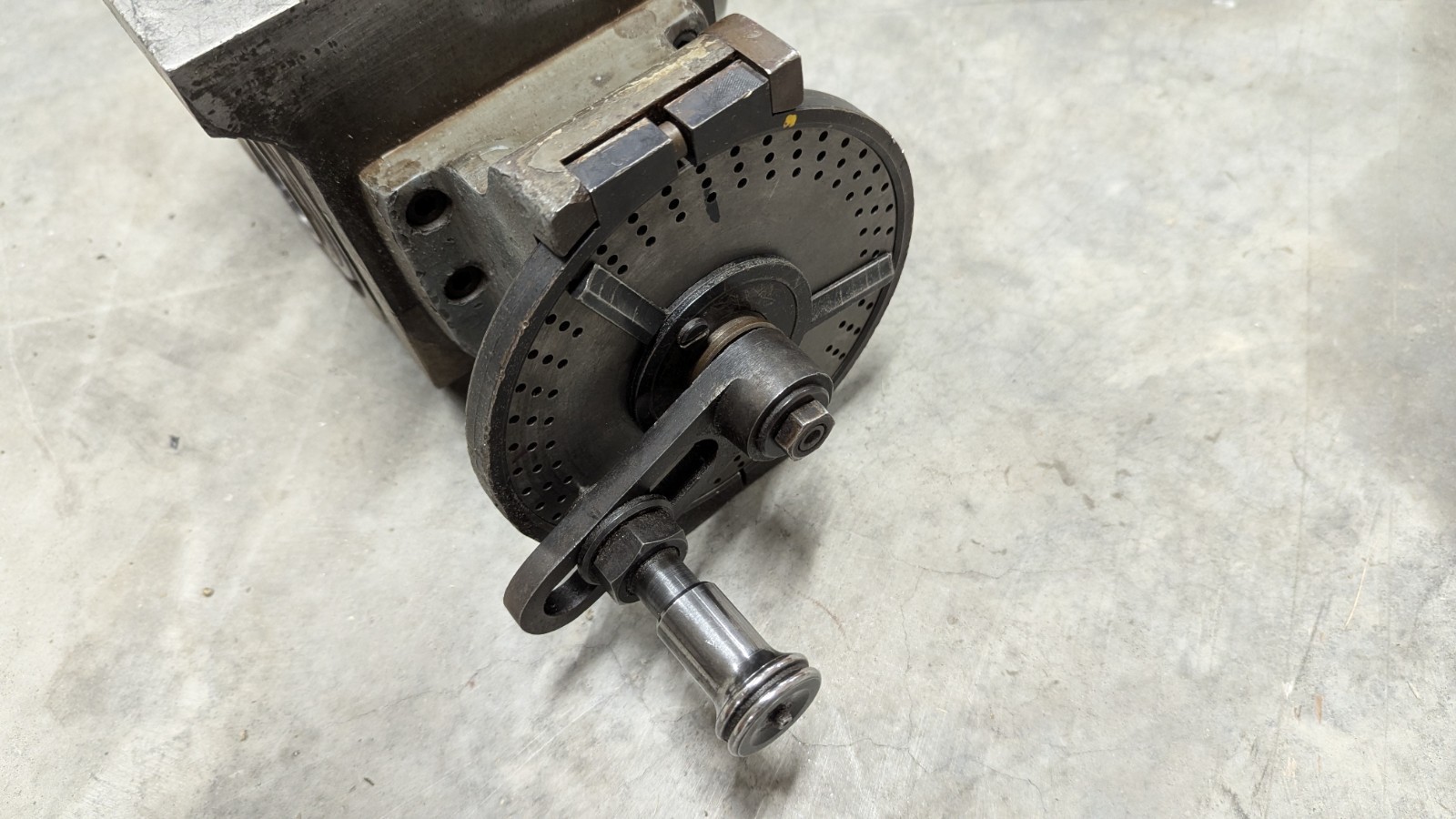 Hardinge dividing head 5C bore 4 deg taper nose 1 index plate *READ DESCRIPTION*