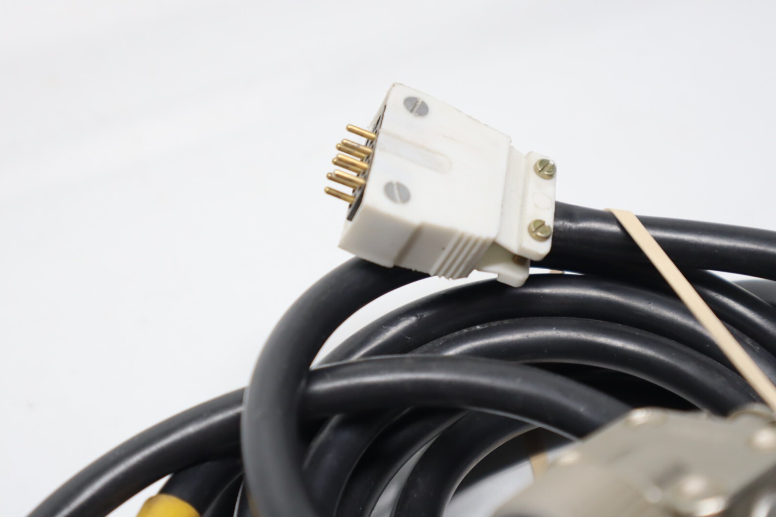 Alcatel CFF 350 Turbo Vacuum Pump Controller Connecting Cable White