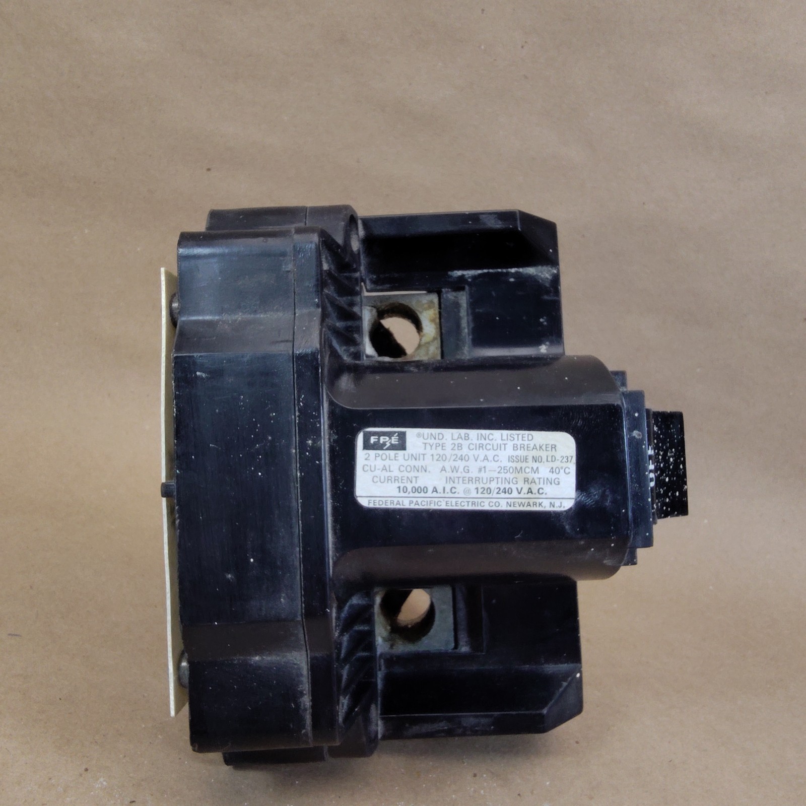 Federal Pacific FPE 200 Amp Type 2B Main Breaker Bolt-On 120/240v