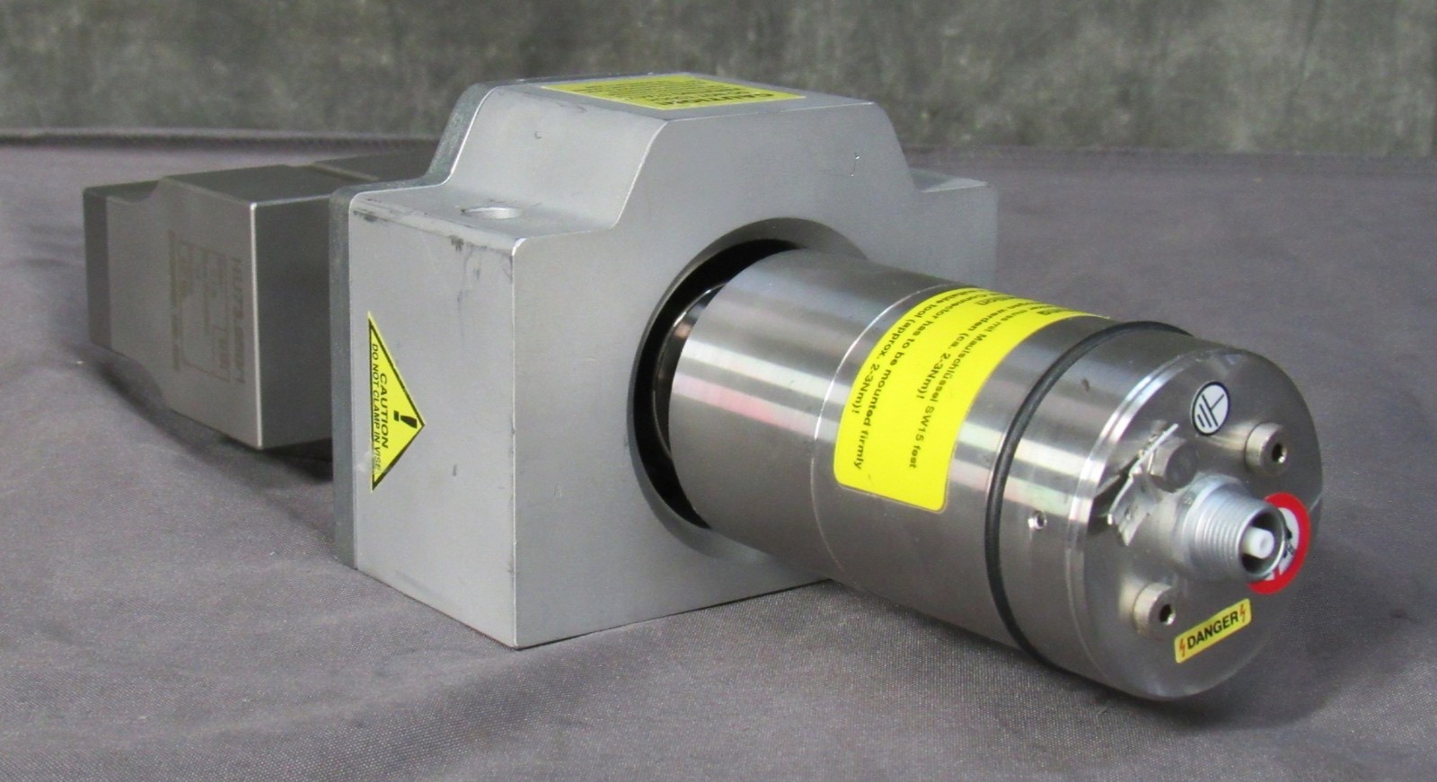 HERRMANN KHS 30-IP50 30Khz Ultrasonic Converter & HU73.050/1 Horn