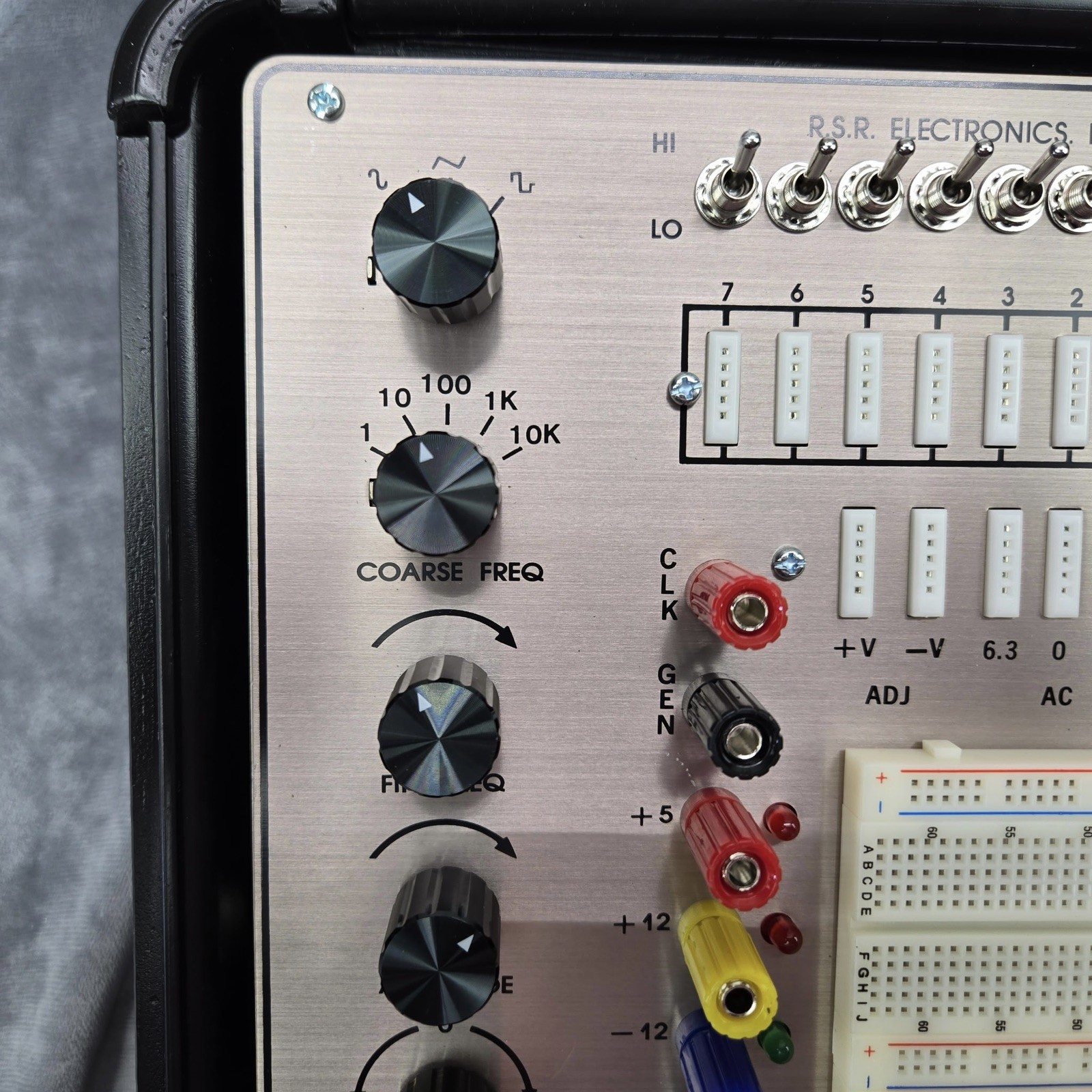 RSR Analog Digital Trainer PAD-234A, Great for Prototyping Circuits!