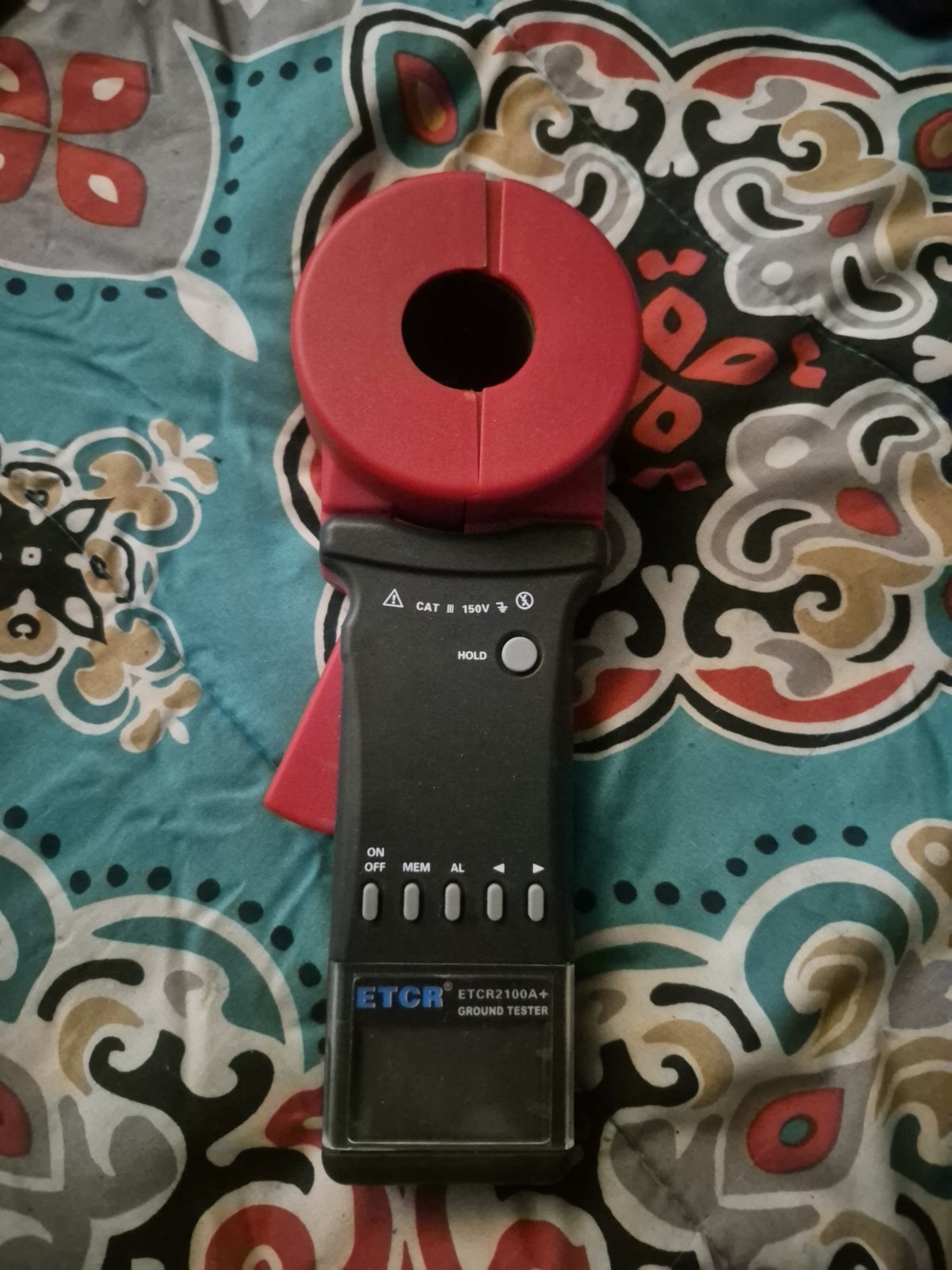 ETCR ETCR2100A+ Clamp Earth Ground Resistance Tester Meter 0.01Ω-200Ω