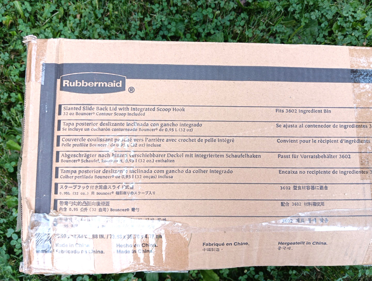 Rubbermaid FG9F7800CLR Clear Sliding Lid w/ 32 oz Scoop for 3602-88