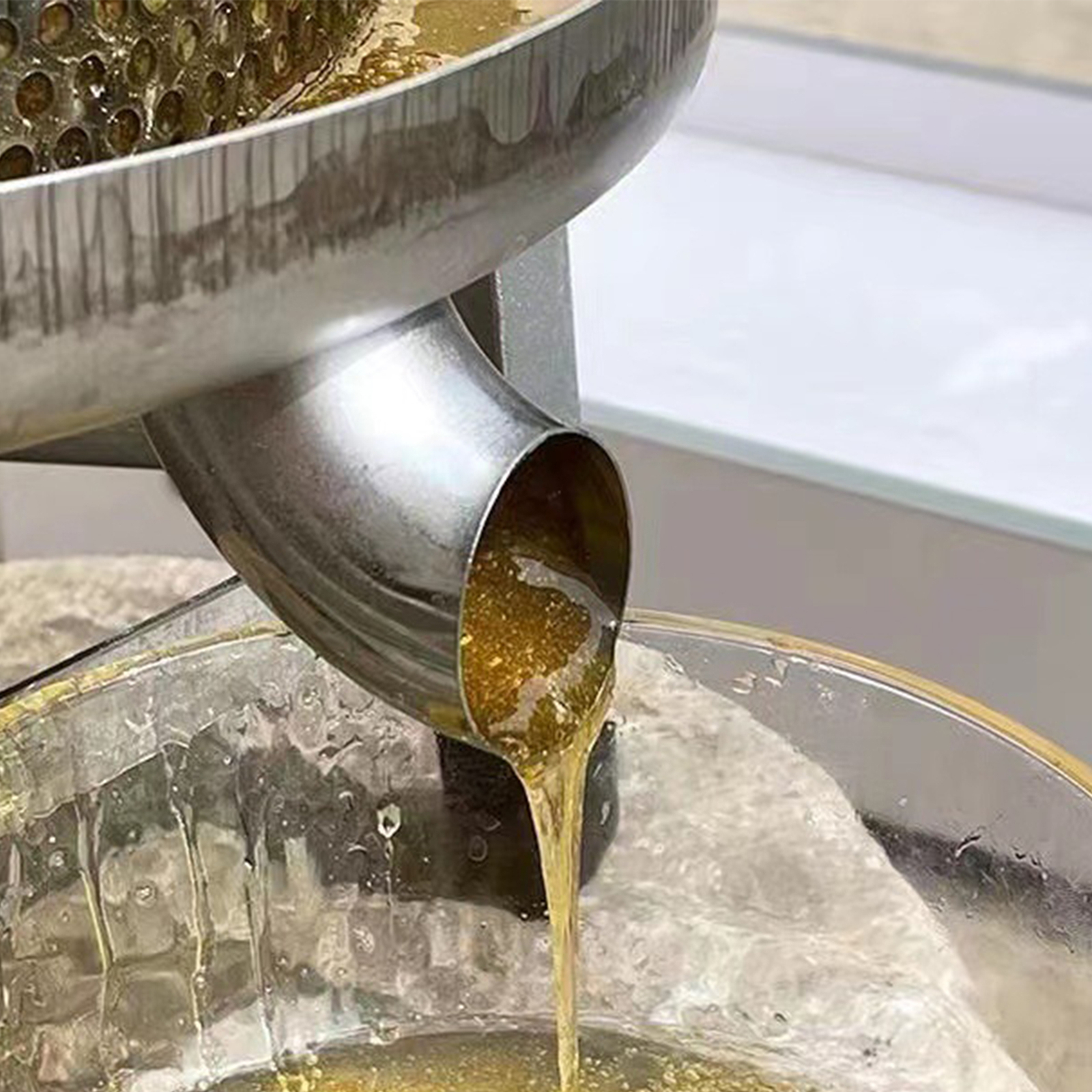 Honey Press Extractor Beekeeping Manual Stainless Steel Honey Press Machine Tool