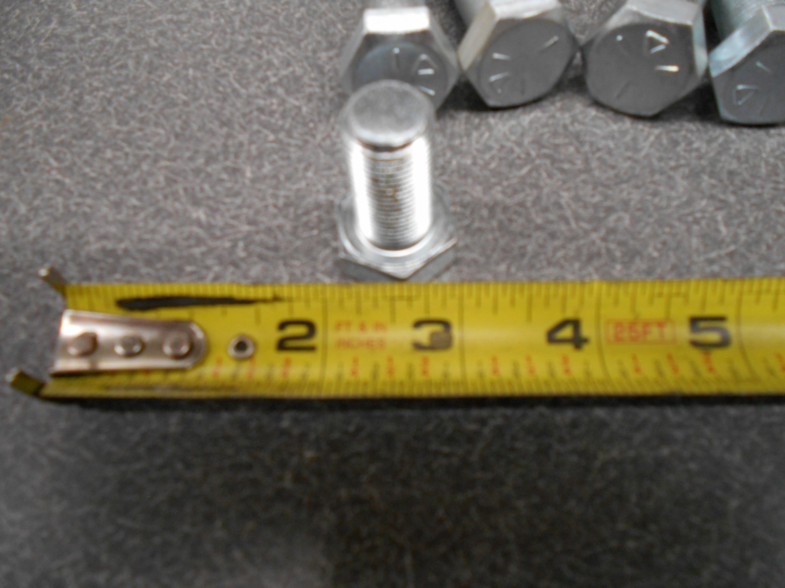 5/8″ x 1-1/4″ Bolt. (Quantity 20) Grade 5 Capscrew Hex Head Bolt. Fine #18. NOS