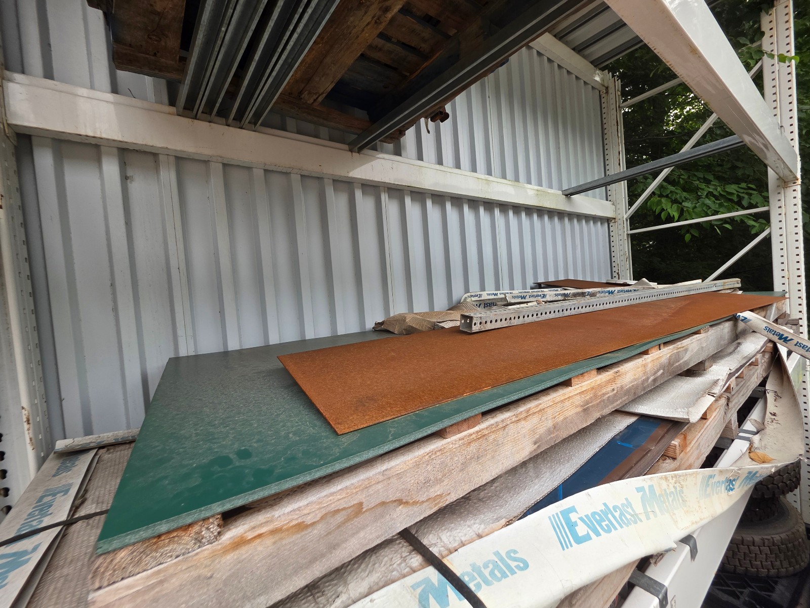 .024 gauge galvanized Metal sheeting Green 42″x121″ 20 available