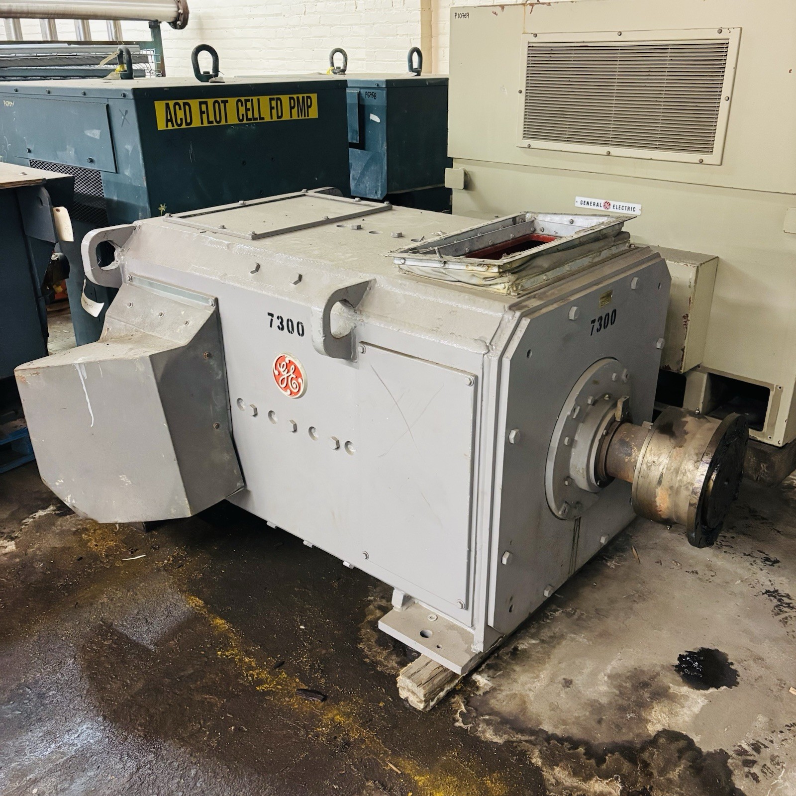 GE KINAMATIC 300 HP CD4460 DC Motor 500V 630/1500RPM SPFG-SV