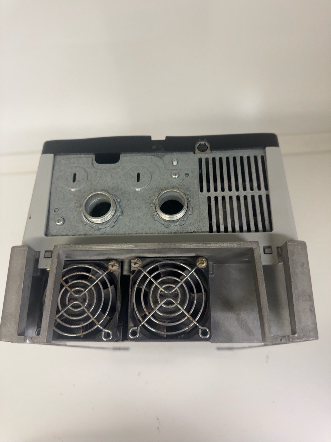 Allen-Bradley PowerFlex 70 20AD027A0AYNANNN 20HP 480V VFD Used