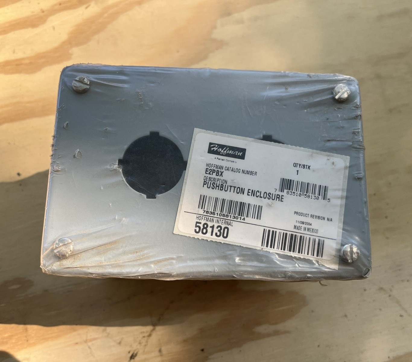 Hoffman E2PBX Pushbutton Enclosure IP65 Painted Gray Metal Wall Mount