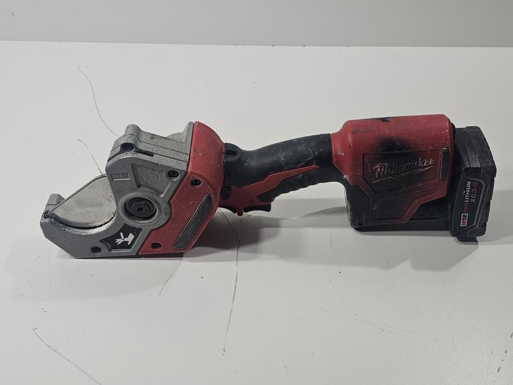 MILWAUKEE TOOLS 2470-20 PVC SHEAR (P13022092)