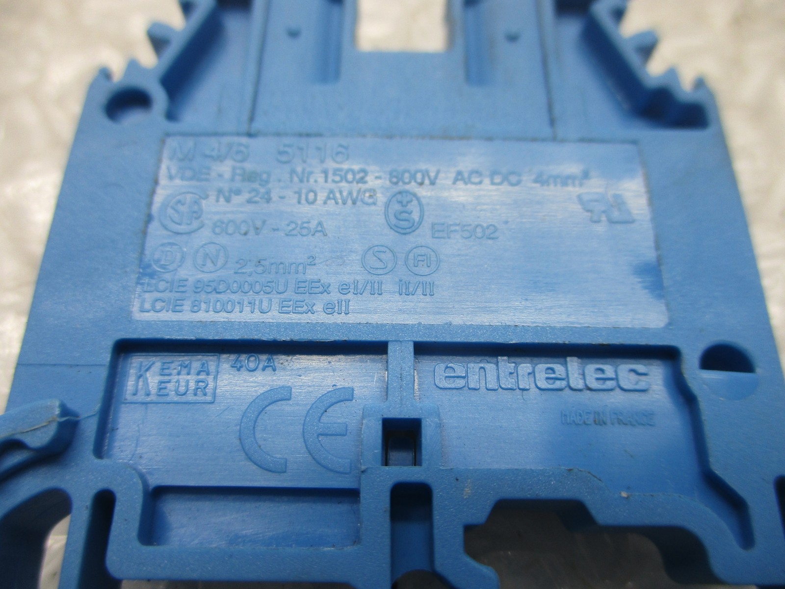 ENTRELEC M4/6 TERMINAL BLOCK LOT OF 3 NSNP
