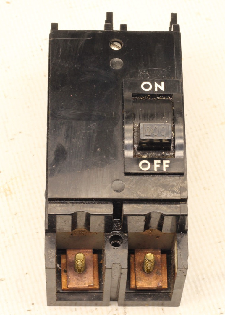 Square D Q2M-2200-MT Main Breaker 200A AC Thermal Overload Protection