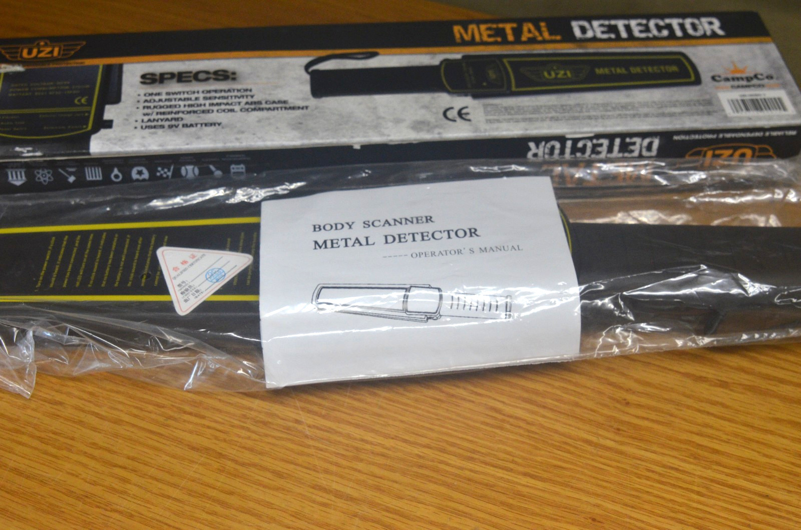 UZI Hand-Held Metal Detector HHSC-1 16.5″ (G-I)