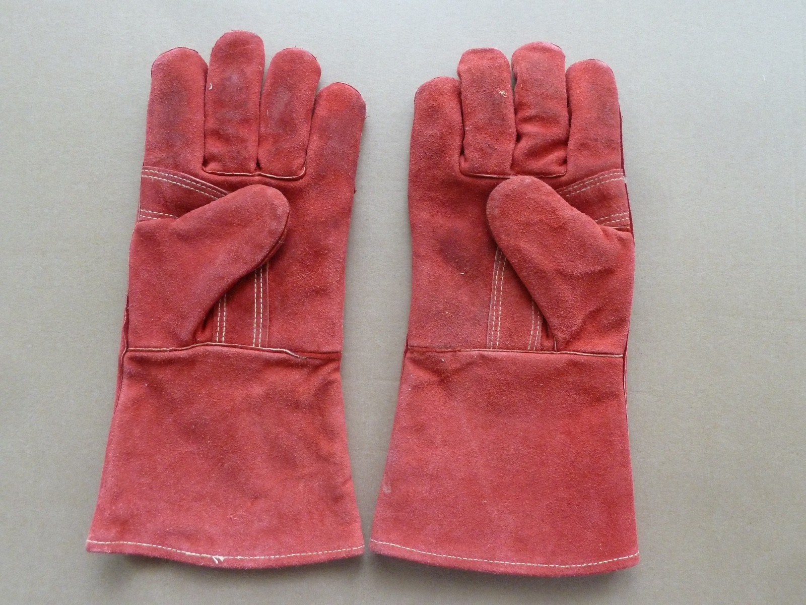 Red Leather Welder’s Welding Heat Resistant Gloves USED EXCELLENT