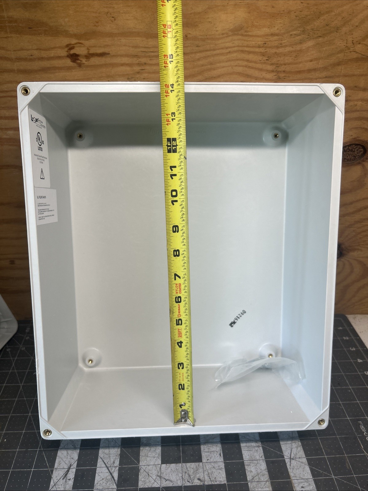 L-Com NB141207 Weatherproof Enclosure 14x12x7 NEMA 4X IP66 FRP Gray