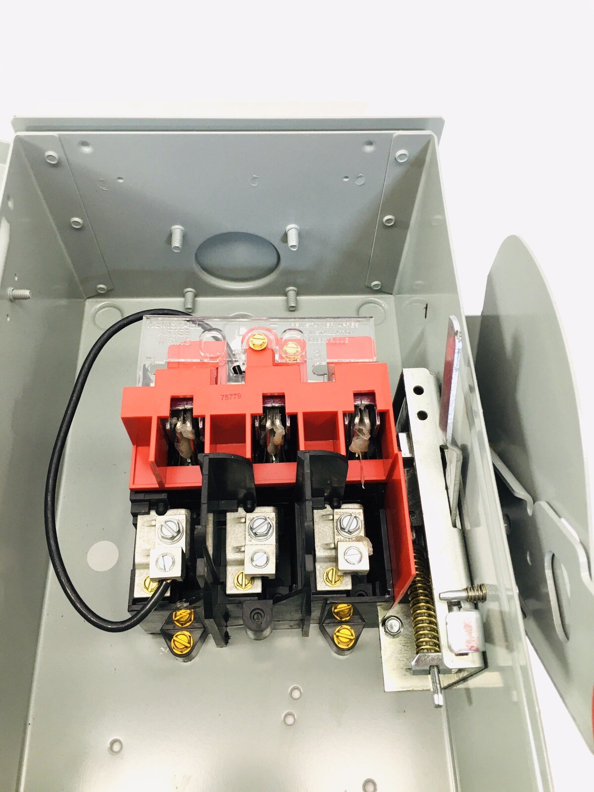 EATON ELECTRIC BOX DH261URK 30AMPS – 600V MAX AC OR DC, 2 POLE