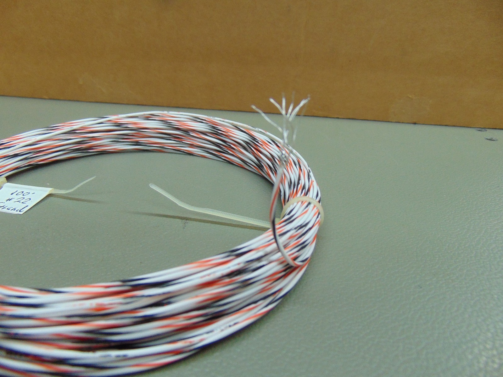 100 feet 22 AWG Silver Plated PTFE (Teflon) Wire White/Orange/Blk 7 strands SPC