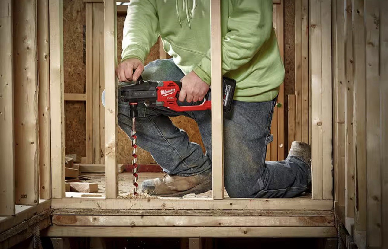 Milwaukee 2808-20 M18 FUEL 7/16 in. Hole Hawg Right Angle Drill with Quick-Lok
