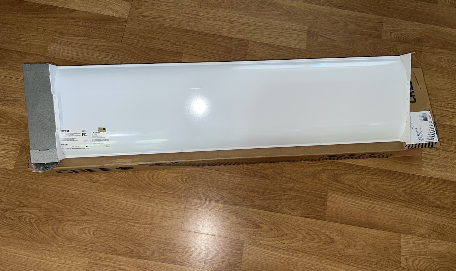Cree CR-LE-22L-40K-S LED Luminaire 1’x4’CR Light Engine 2200 Lumens